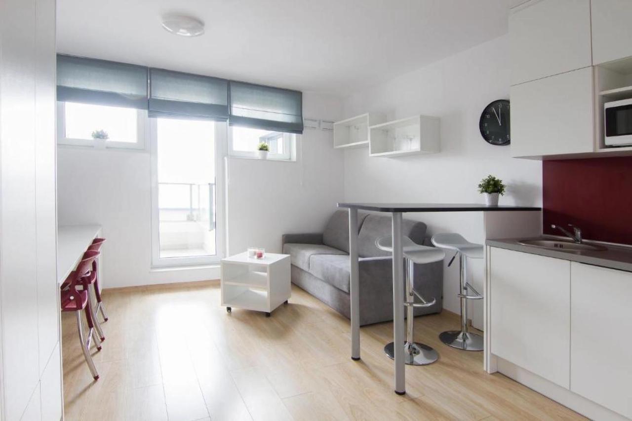 Starterapart Wroclaw Bagian luar foto